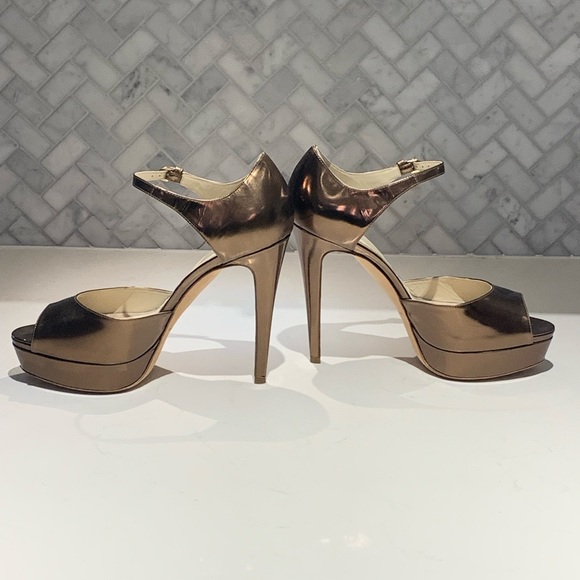 Brian Atwood gold platform pumps 38 - Picture 3 of 5